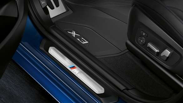 BMW All-Weather Floor Mats Front - ORIGINAL BMW ACCESSORIES - BMW IX3 car page - life ev eg