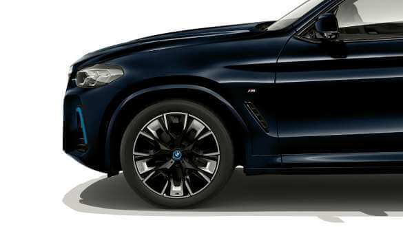 Side view - EXTERIOR HIGHLIGHTS - BMW IX3 car page - life ev eg